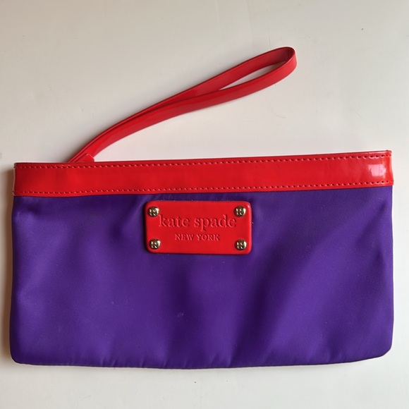 Kate Spade Chrissy wristlet wallet purple nylon with red patent trim and logo - Picture 1 of 12